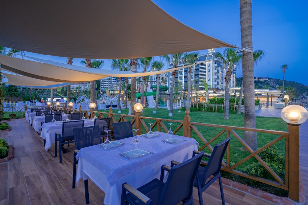 Aria Resort & Spa — Restaurant & bars in Alanya