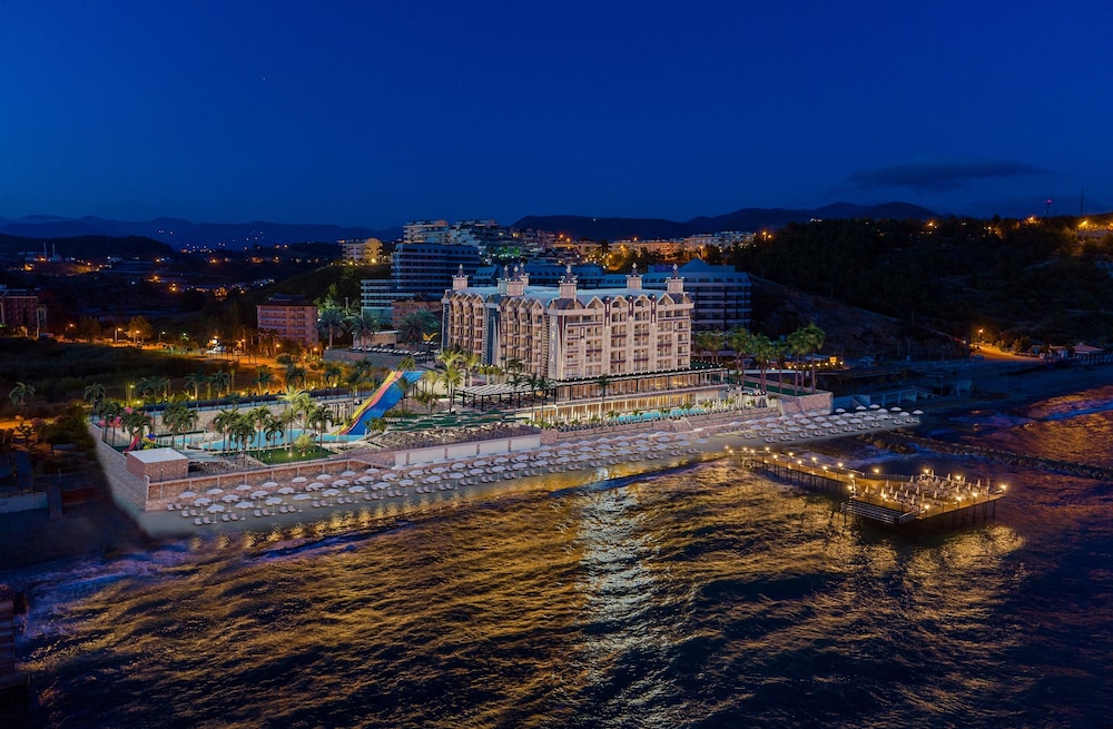 Aria Resort & Spa — Beach in Alanya