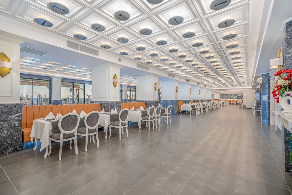 Aria Resort & Spa — Restaurant & bars in Alanya