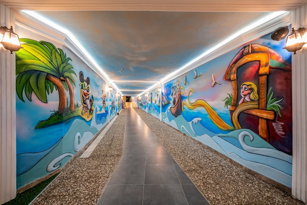 Aria Resort & Spa — Attractions for children in Alanya