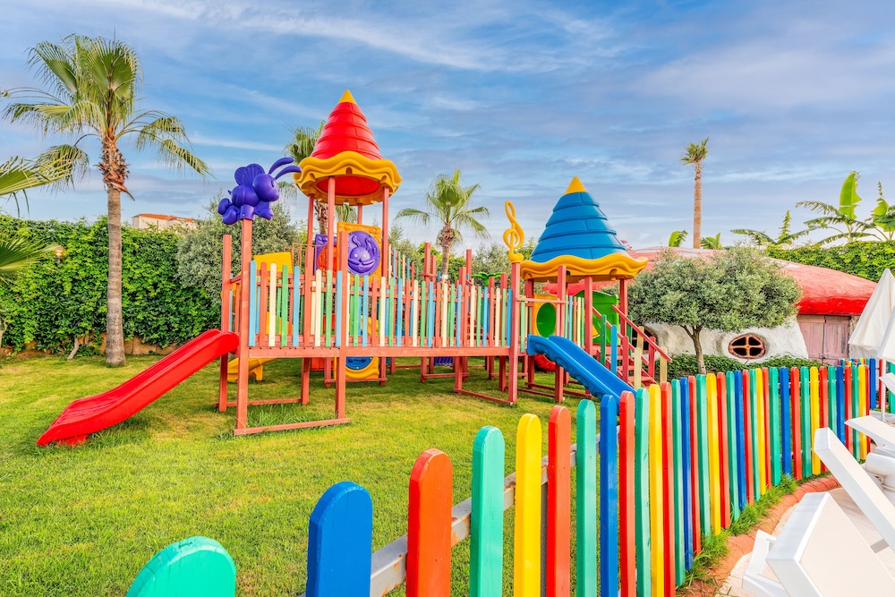 Aria Resort & Spa — Attractions for children in Alanya