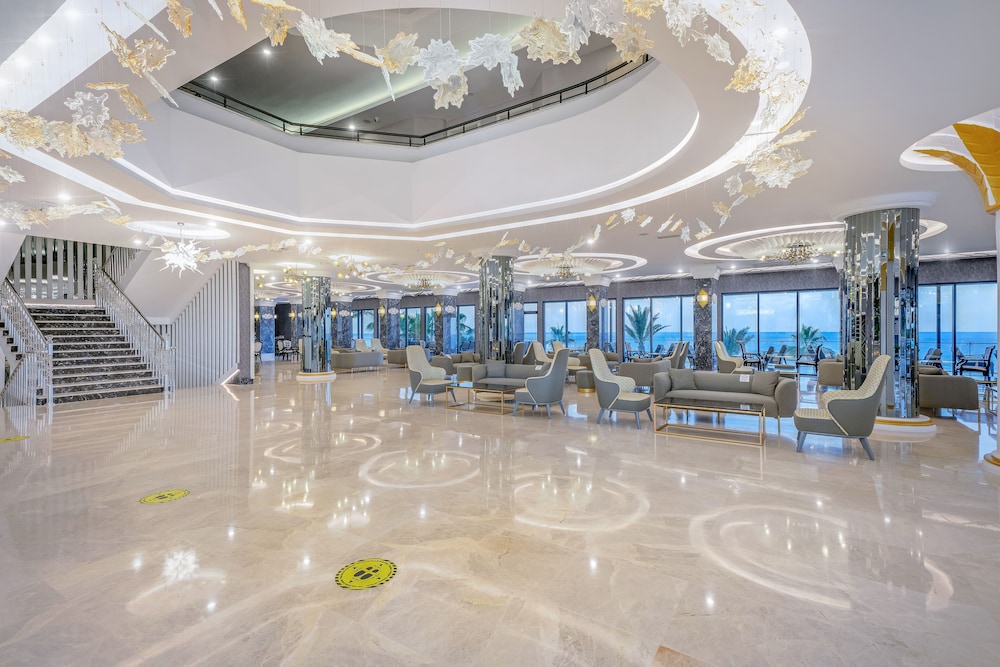 Aria Resort & Spa — Hotel building in Alanya