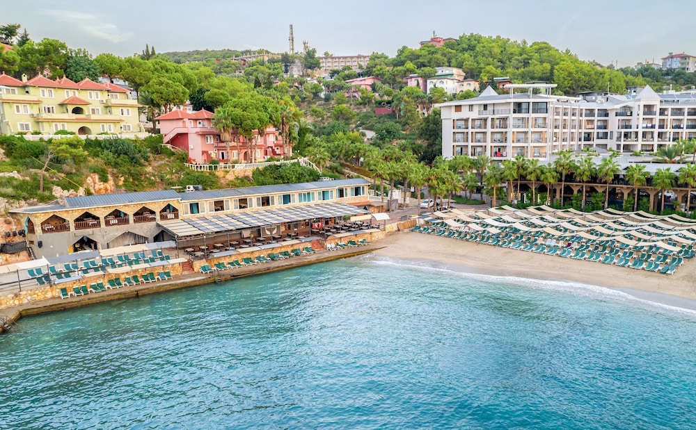 Senza Garden Holiday Club - All Inclusive — Beach in Alanya