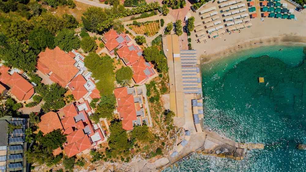 Senza Garden Holiday Club - All Inclusive — Beach in Alanya