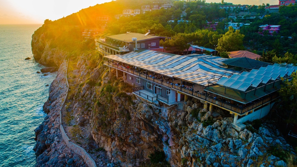 Senza Garden Holiday Club - All Inclusive — Restaurant & bars in Alanya