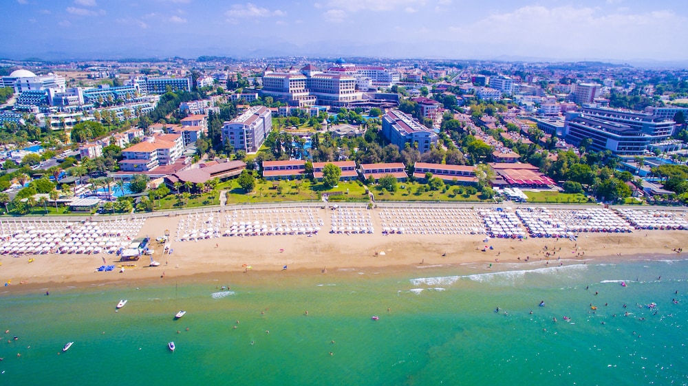 Horus Paradise Resort - Ultra All Inclusive — Beach in Side