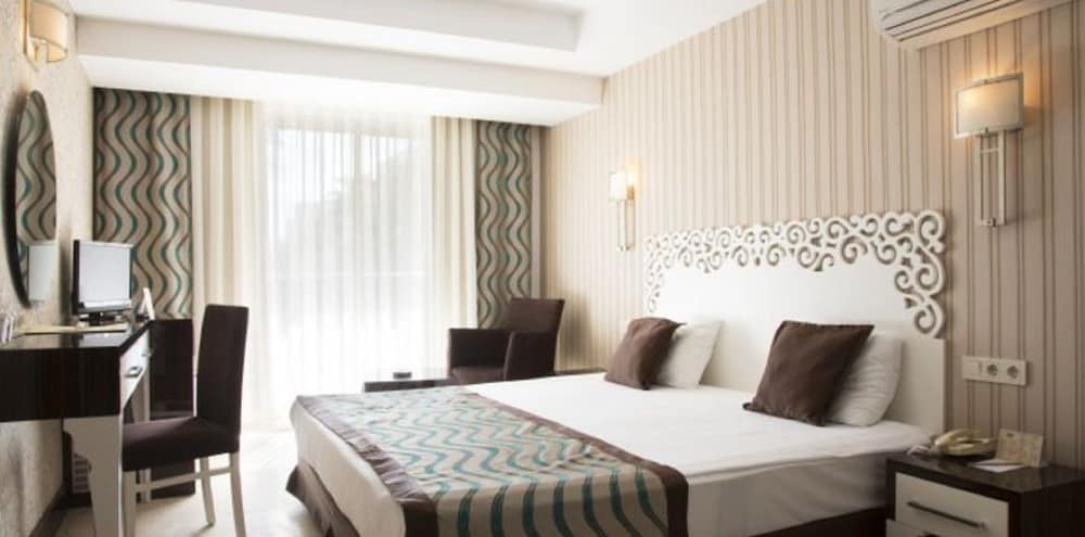 Horus Paradise Resort - Ultra All Inclusive — Hotel rooms in Side