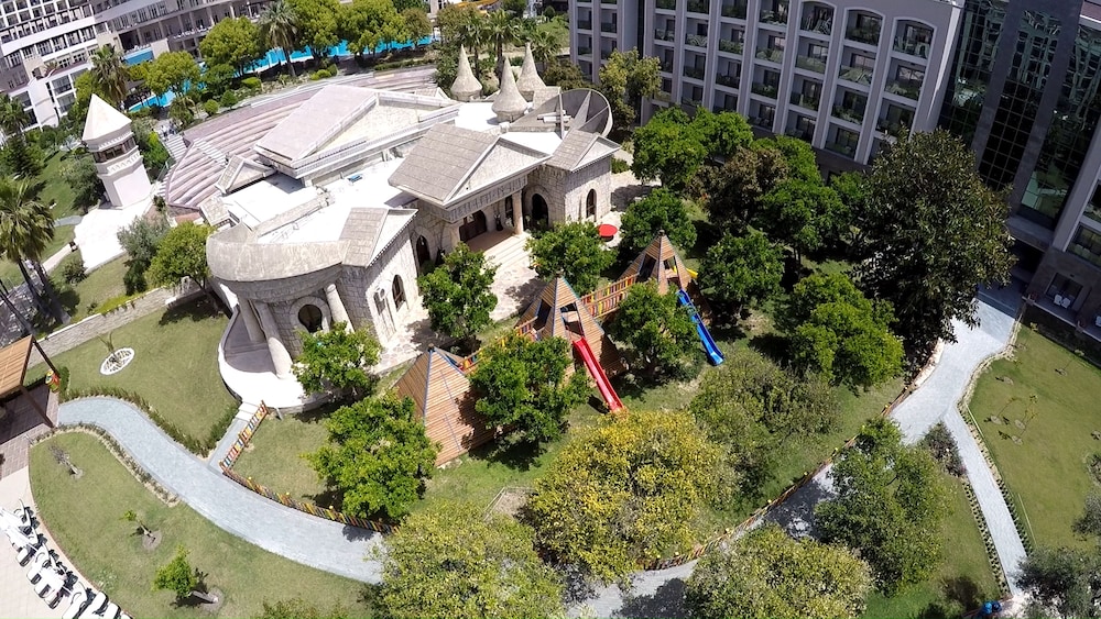 Horus Paradise Resort - Ultra All Inclusive — Attractions for children in Side