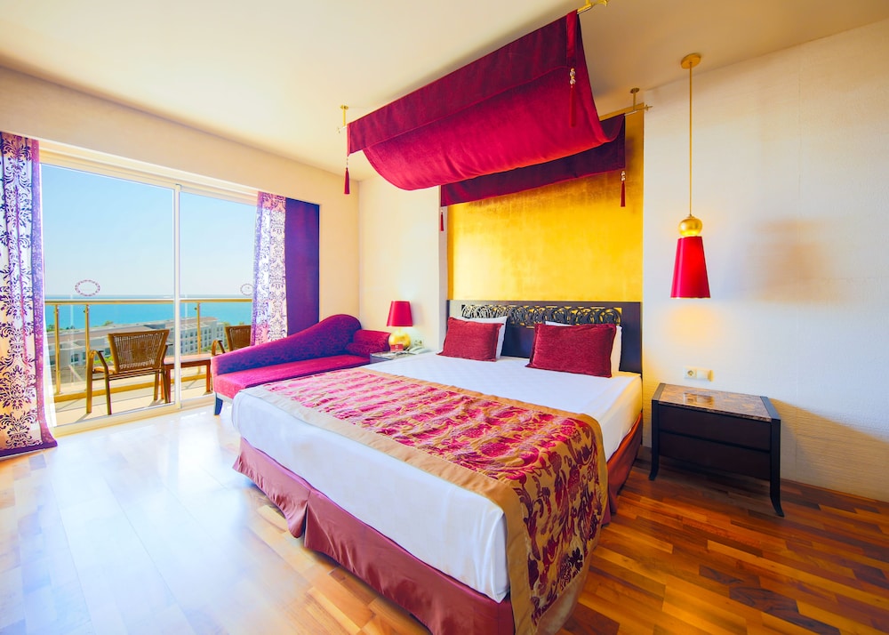 Horus Paradise Resort - Ultra All Inclusive — Hotel rooms in Side