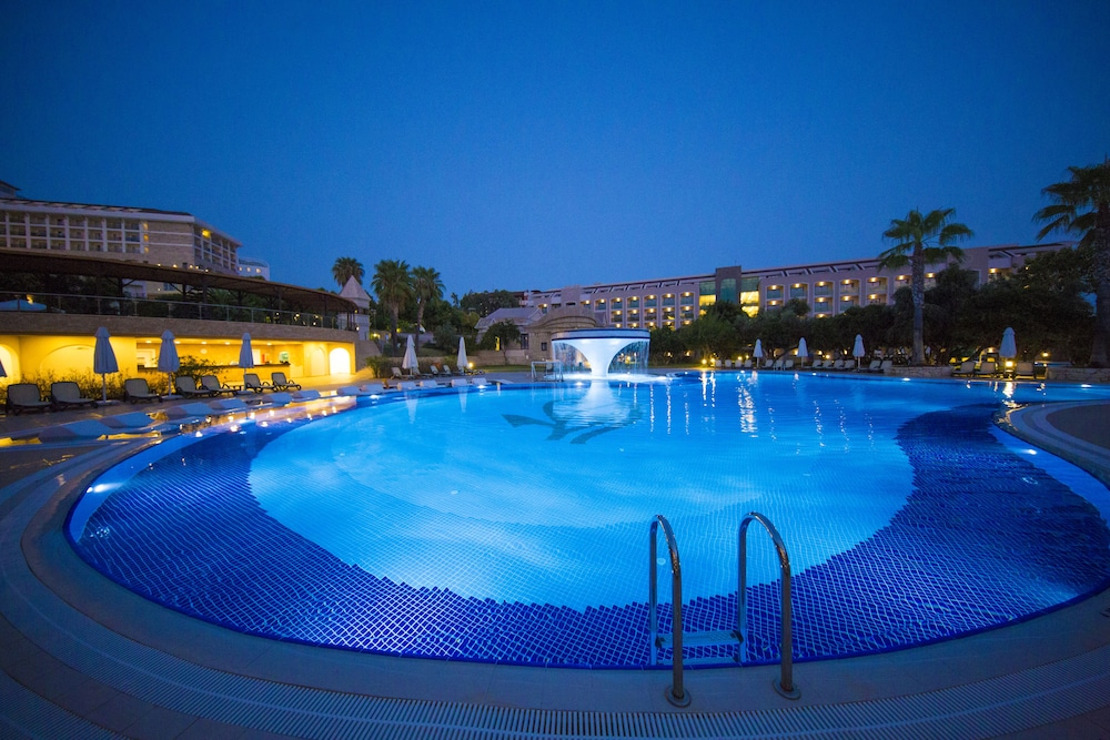 Horus Paradise Resort - Ultra All Inclusive — Swimming pool in Side