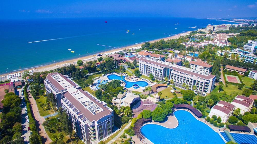 Horus Paradise Resort - Ultra All Inclusive — Beach in Side