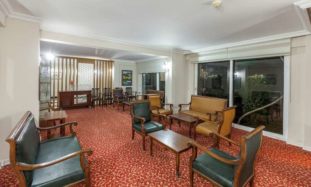 Galaxy Beach Hotel — Restaurant & bars in Alanya