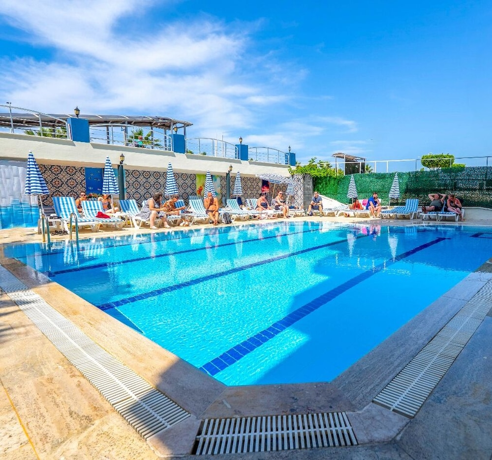 Galaxy Beach Hotel — Swimming pool in Alanya