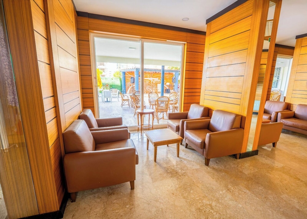 Galaxy Beach Hotel — Restaurant & bars in Alanya