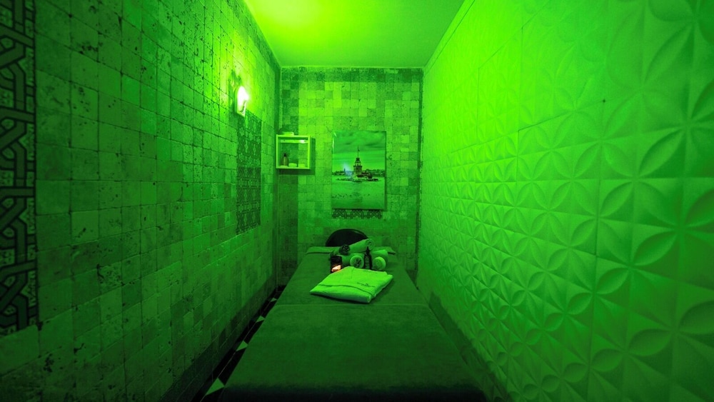 Galaxy Beach Hotel — Hotel rooms in Alanya