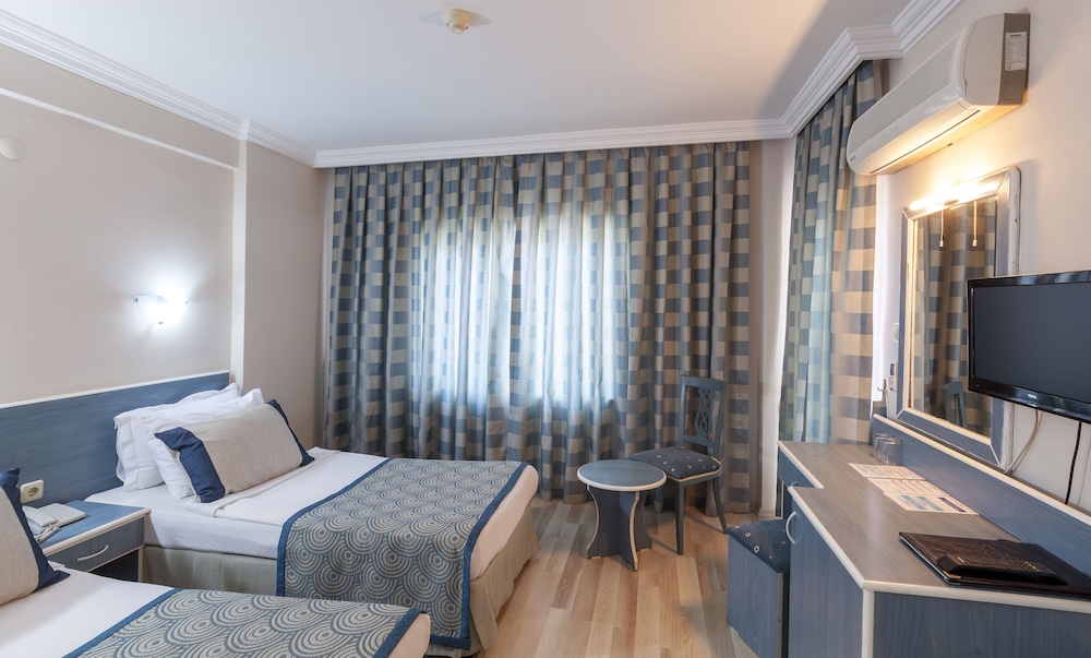 Galaxy Beach Hotel — Hotel rooms in Alanya