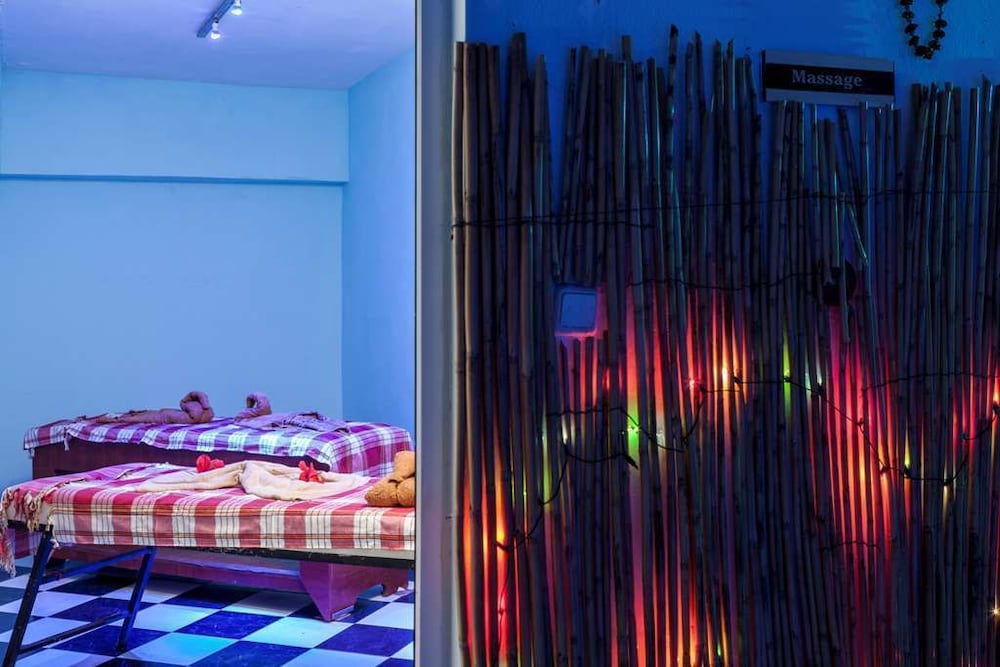 Galaxy Beach Hotel — Hotel rooms in Alanya