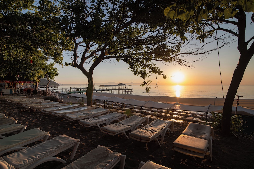 Grand Hotel Derin - All Inclusive — Outdoor in Kemer