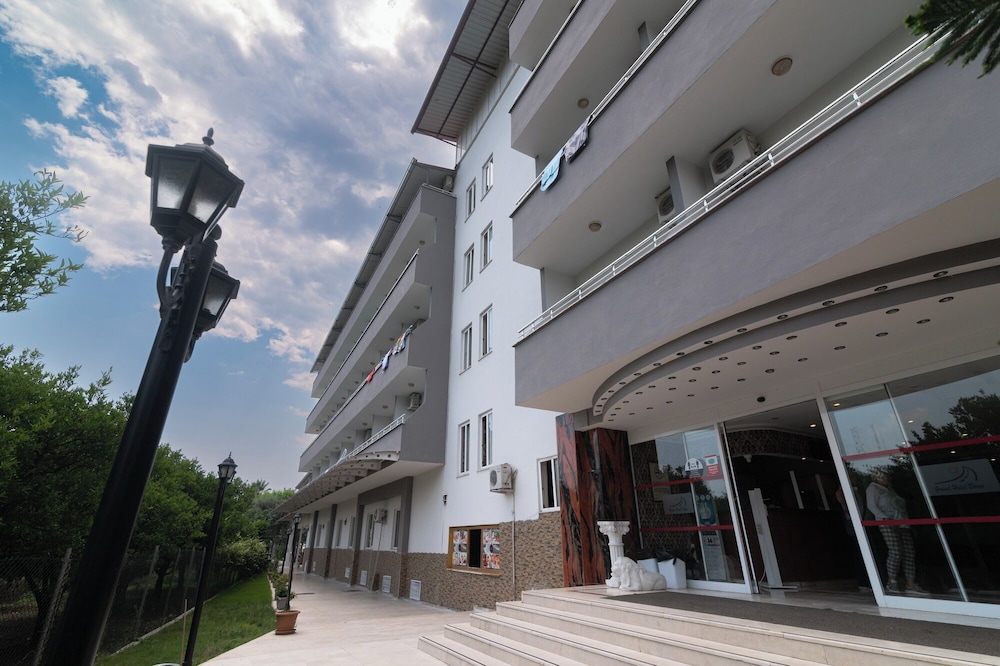 Grand Hotel Derin - All Inclusive — Outdoor in Kemer