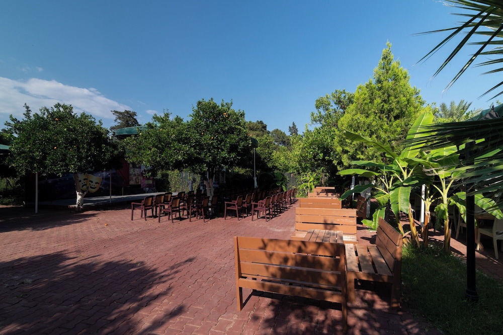 Grand Hotel Derin - All Inclusive — Facilities in Kemer
