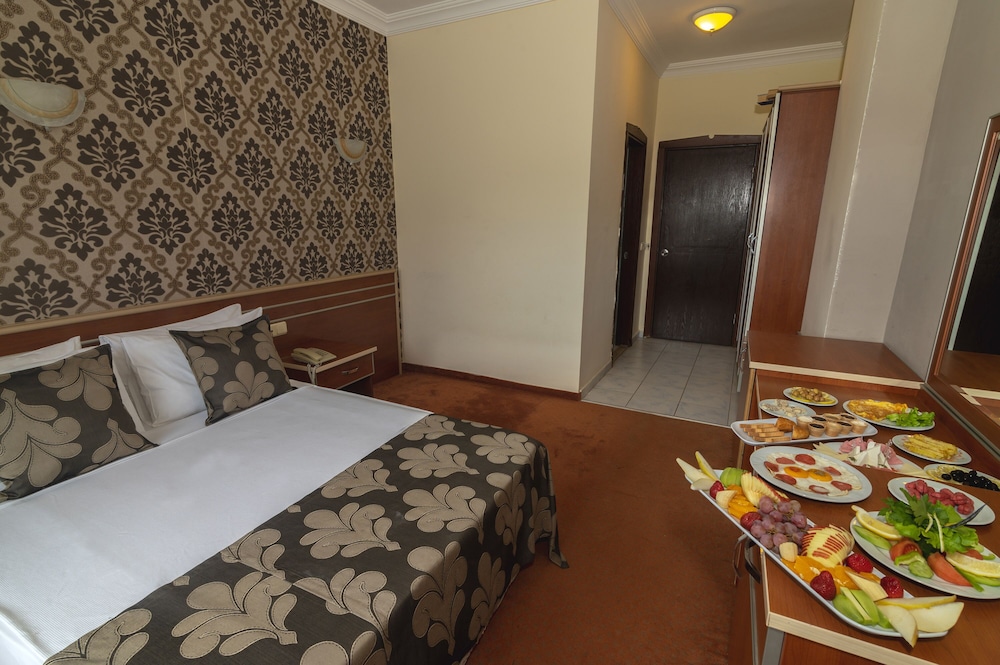Grand Hotel Derin - All Inclusive — Rooms in Kemer