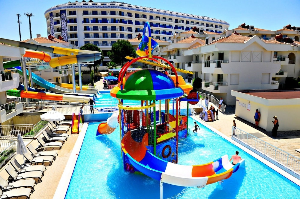 Dream World Hill — Attractions for children in Side