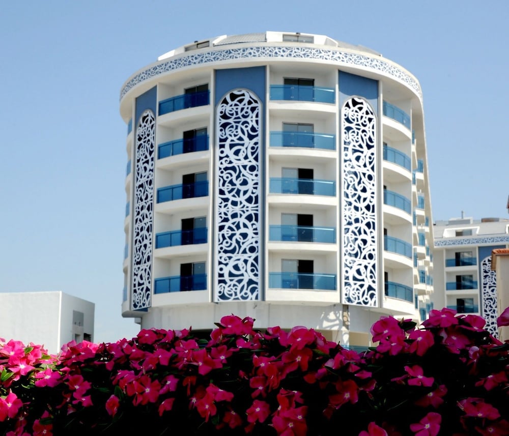 Dream World Hill — Hotel building in Side