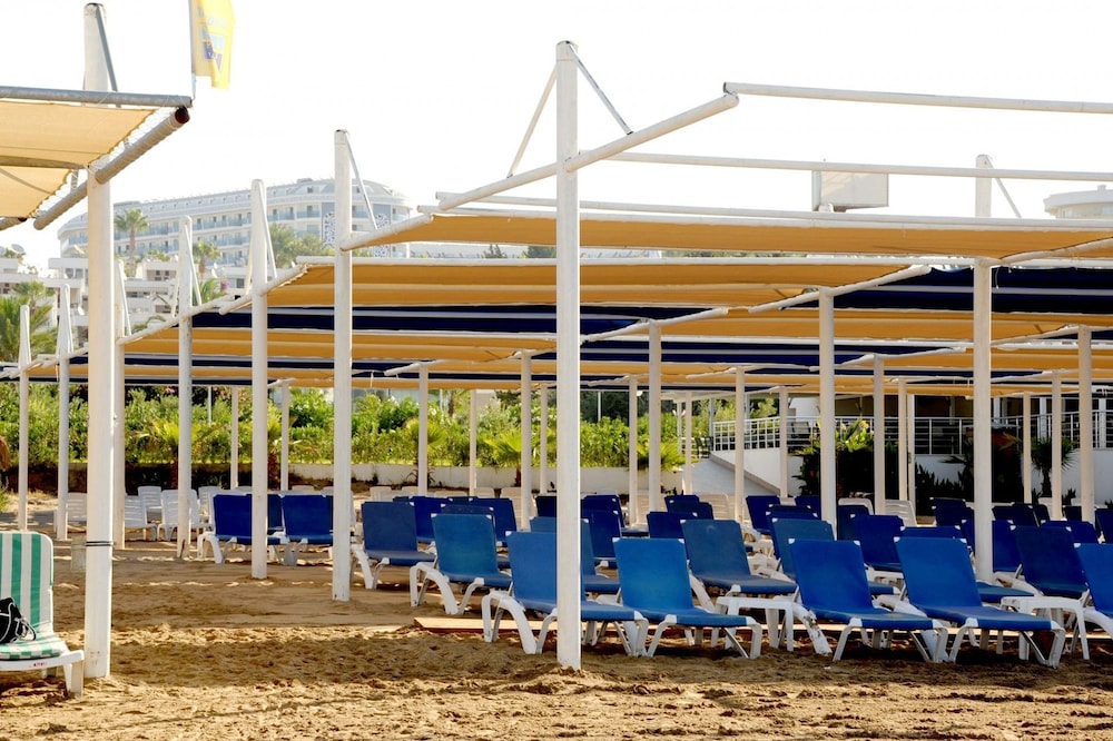 Dream World Hill — Beach in Side