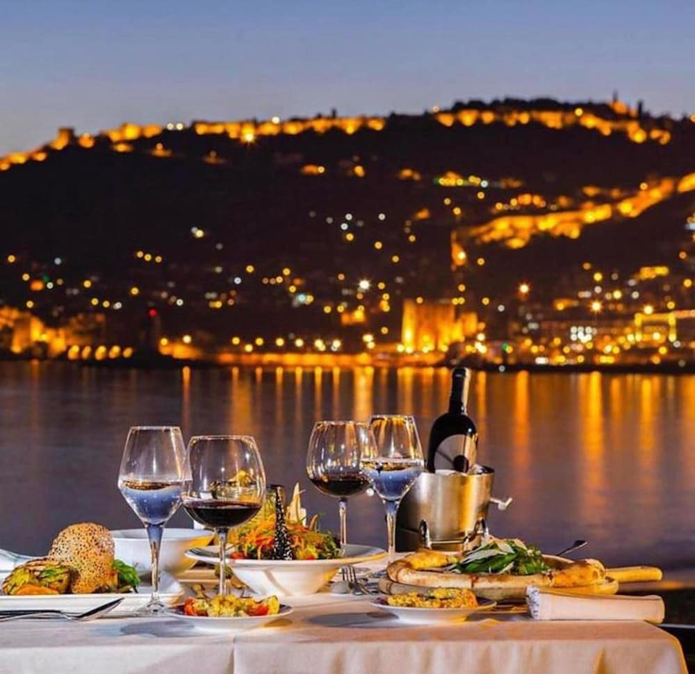 Anjeliq House — Restaurant & bars in Alanya