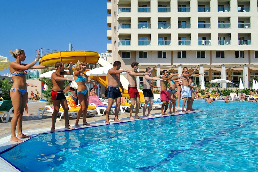 Miarosa Konaklı Garden - All Inclusive — Swimming pool in Alanya