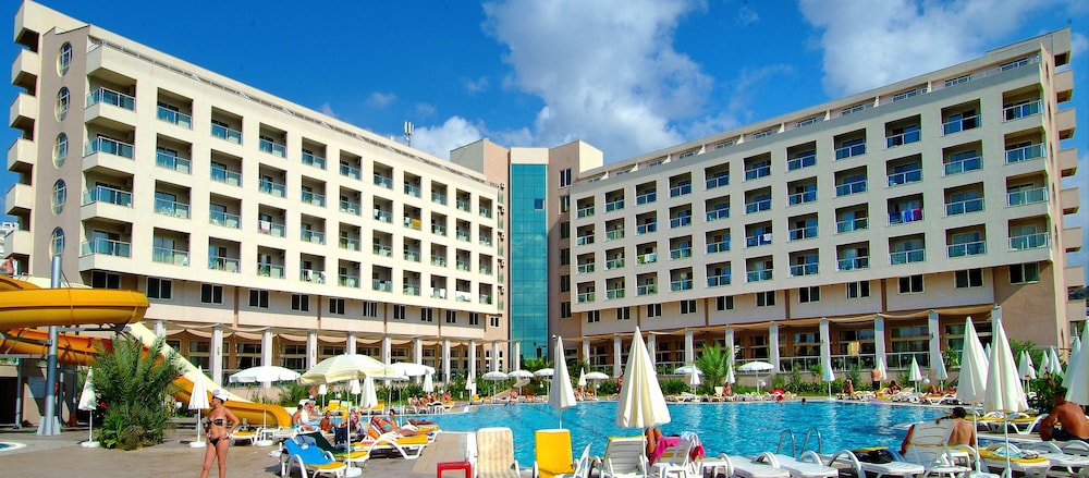 Miarosa Konaklı Garden - All Inclusive — Hotel building in Alanya