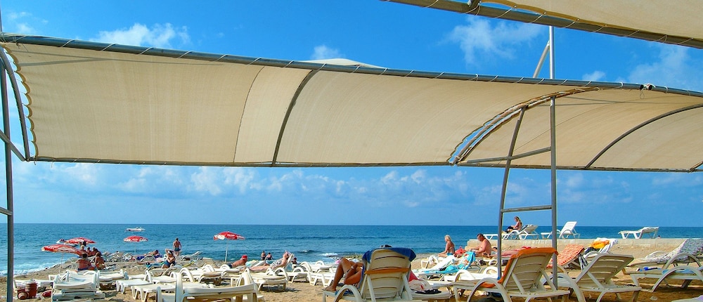 Miarosa Konaklı Garden - All Inclusive — Beach in Alanya