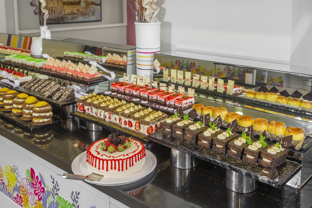 Miarosa Konaklı Garden - All Inclusive — Restaurant & bars in Alanya