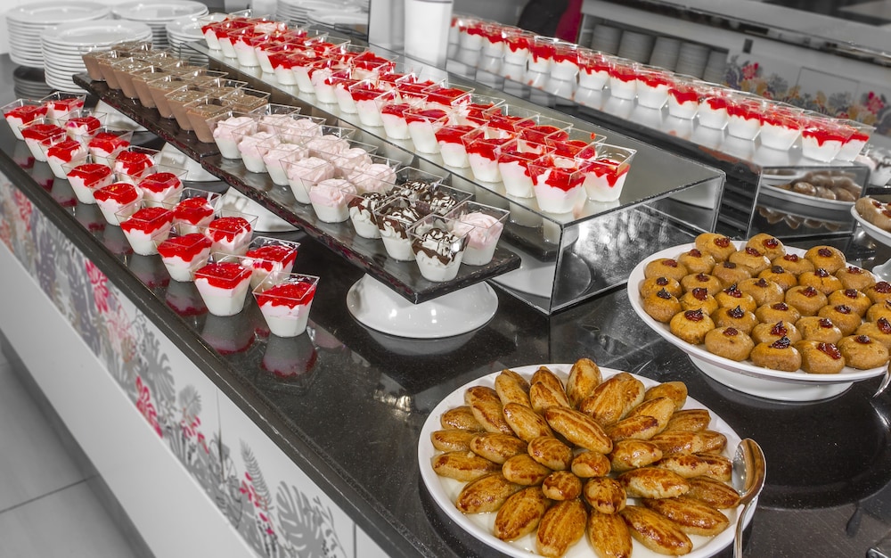 Miarosa Konaklı Garden - All Inclusive — Restaurant & bars in Alanya