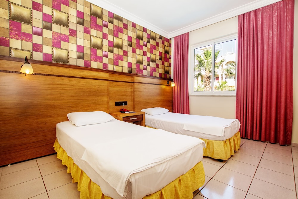 Club Sunsmile — Hotel rooms in Marmaris, Mugla