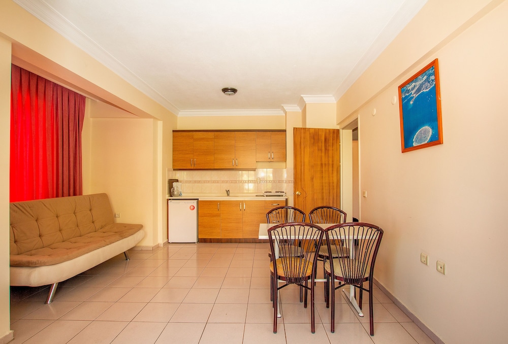 Club Sunsmile — Hotel rooms in Marmaris, Mugla