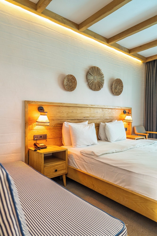 The Pearl Ölüdeniz — Hotel rooms in Fethiye, Mugla
