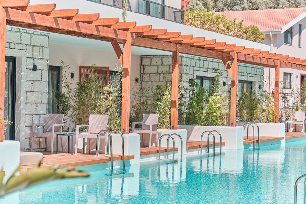 The Pearl Ölüdeniz — Swimming pool in Fethiye, Mugla
