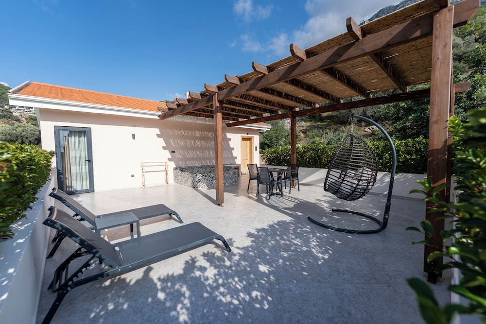 The Pearl Ölüdeniz — Hotel building in Fethiye, Mugla