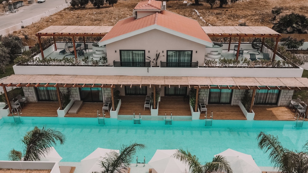 The Pearl Ölüdeniz — Hotel building in Fethiye, Mugla
