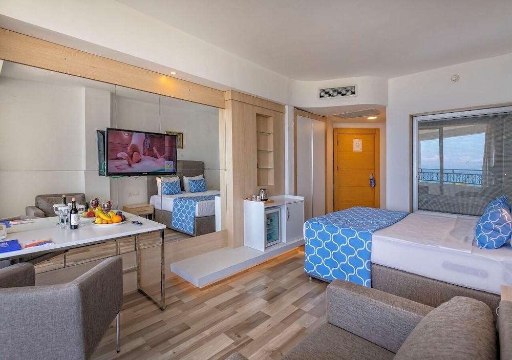 Amara Comfort Resort - All inclusive — Hotel rooms in Kemer