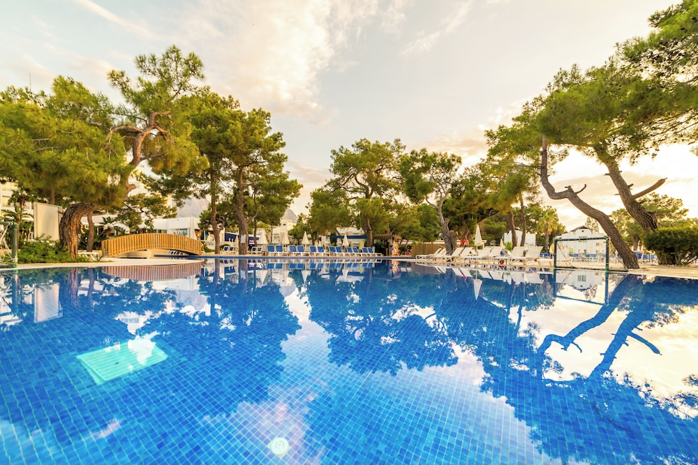 Amara Comfort Resort - All inclusive — Swimming pool in Kemer