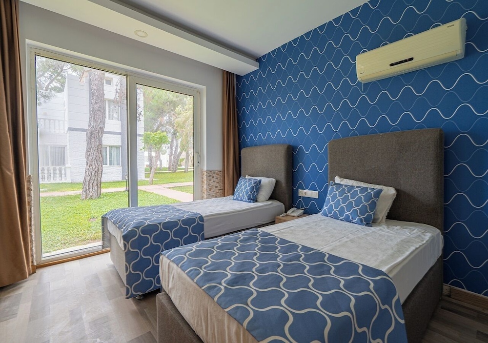 Amara Comfort Resort - All inclusive — Hotel rooms in Kemer