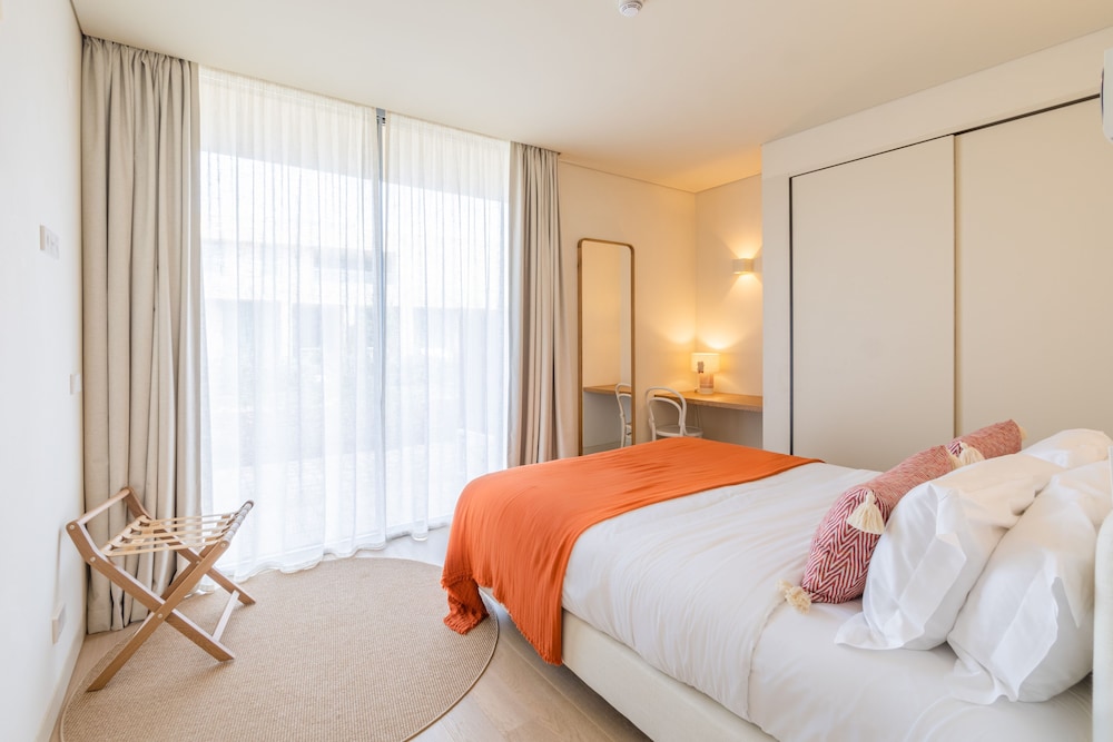 White Shell Beach Villas — Hotel rooms in Armação de Pêra, Faro
