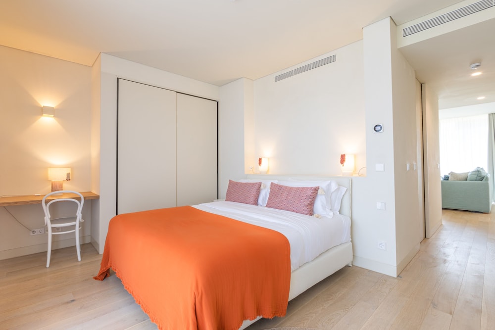 White Shell Beach Villas — Hotel rooms in Armação de Pêra, Faro