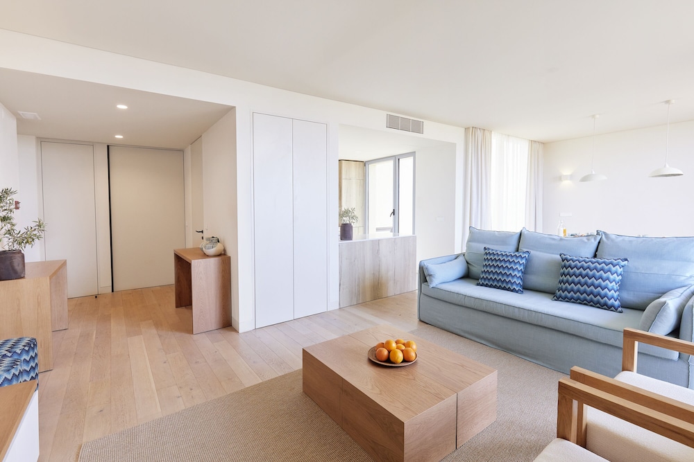 White Shell Beach Villas — Hotel rooms in Armação de Pêra, Faro