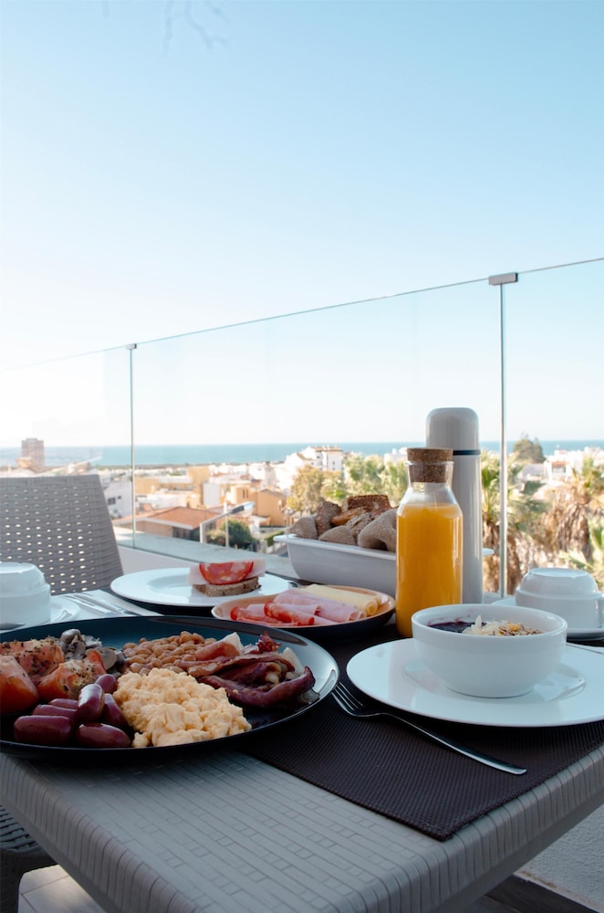 Agua Hotels Alvor Jardim — Restaurant & bars in Alvor, Faro
