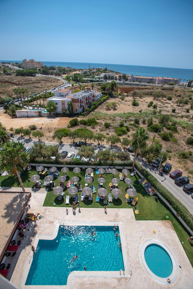 Interpass VAU Hotel & Apartaments — Main photo in Portimão, Faro