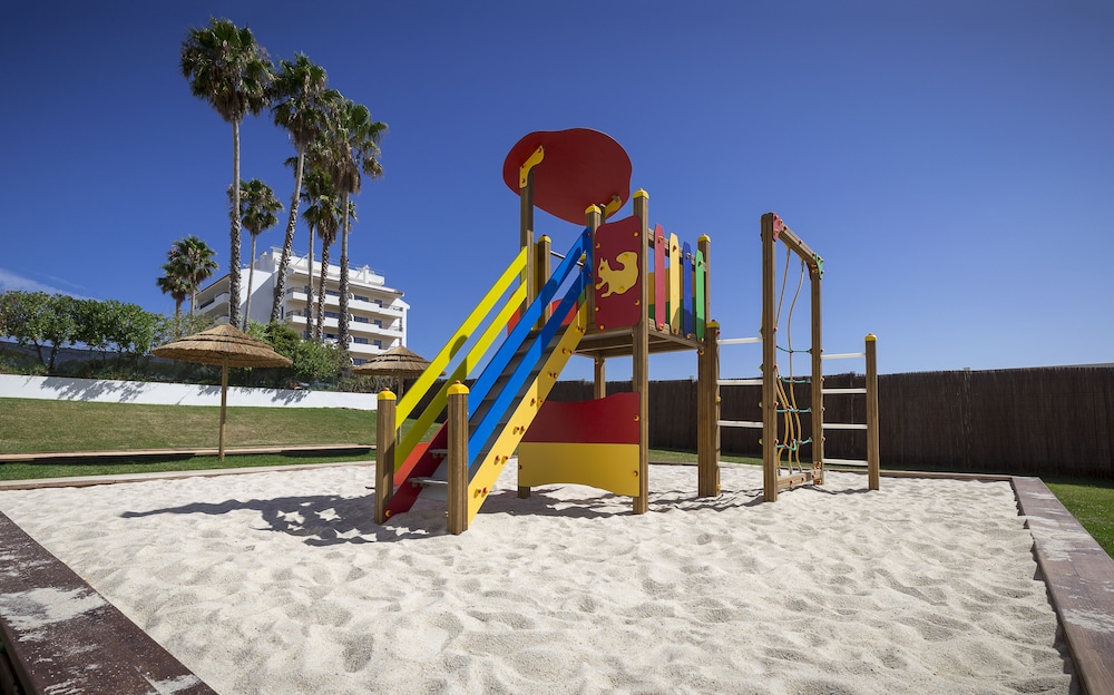 Interpass VAU Hotel & Apartaments — Attractions for children in Portimão, Faro