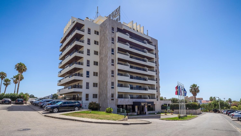 Interpass VAU Hotel & Apartaments — Hotel building in Portimão, Faro